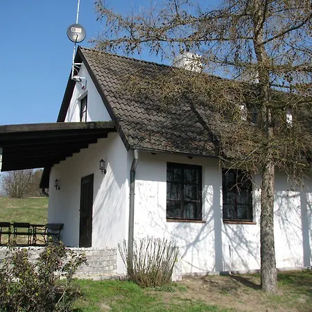 Nad Jeziorem Hotel