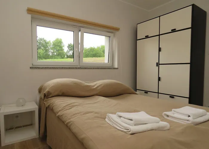 Nad Jeziorem Pestkownica