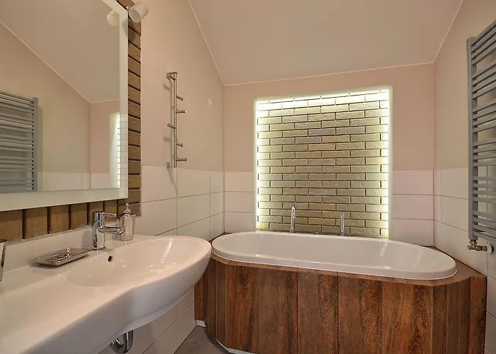 Nad Jeziorem 3* Pestkownica