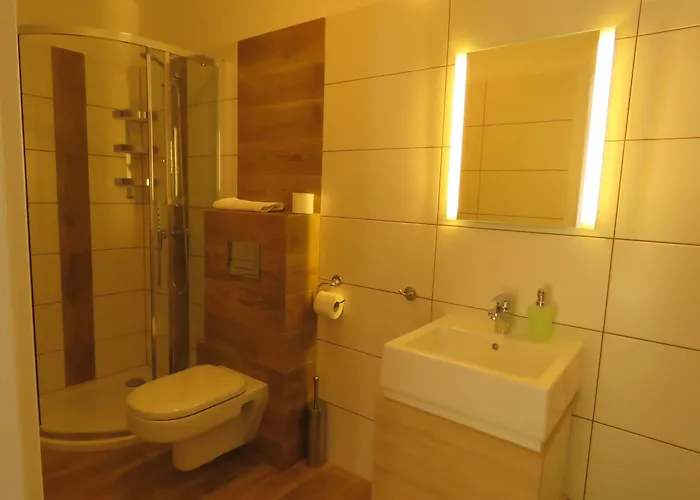 Nad Jeziorem 3* Pestkownica